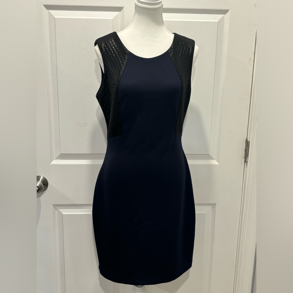 GUESS Navy Faux Leather Trim Open Slit Back Sheath Dress Sz 12‎ Work Church Date